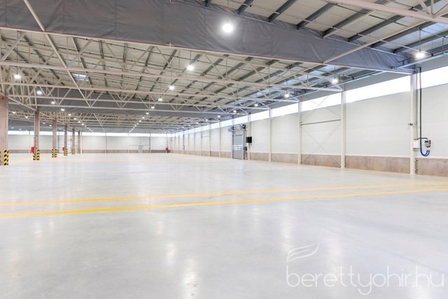 Tama raktárcsarnok átadó ünnepség 51